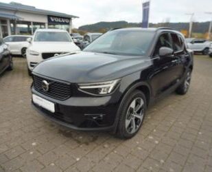 Volvo Volvo XC 40 B3 Plus Dark 2WD/Leder Gebrauchtwagen