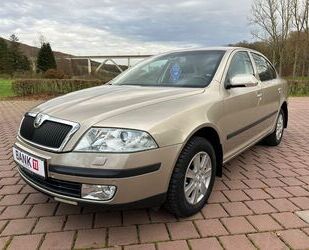 Skoda Skoda Octavia 2.0 FSI Elegance*1.Hand*TÜV 10.2025* Gebrauchtwagen