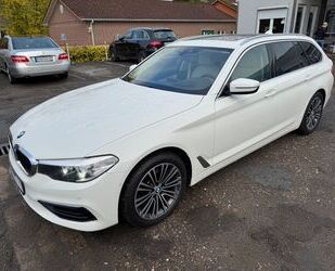 BMW BMW 520 d Touring xDrive 4x4/Sport Line/Panorama Gebrauchtwagen