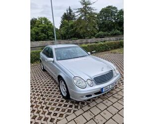 Mercedes-Benz Mercedes-Benz E 200 KOMPRESSOR CLASSIC Classic Gebrauchtwagen