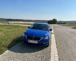 Skoda Skoda Octavia 2.0 TDI DSG CLEVER Combi CLEVER Gebrauchtwagen