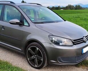 VW Volkswagen Touran 1.6 TDI - AHK, 7 Sitze Gebrauchtwagen