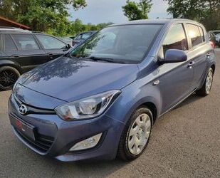 Hyundai Hyundai i20 FIFA World Cup Edition*KLima*Tüv Neu* Gebrauchtwagen