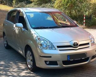 Toyota Toyota Corolla Verso 1.8 Sol Automatik 7 Sitzer Kl Gebrauchtwagen