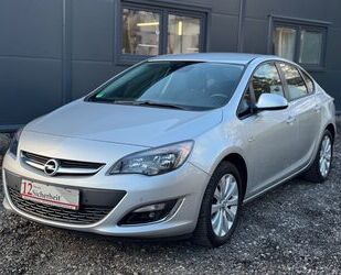 Opel Opel Astra J Lim. 4-trg. 150 Jahre*1,4T*Klima*SHz* Gebrauchtwagen