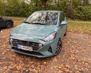 Hyundai Hyundai i10 1.0 Top gepflegt + Garantie/Klima/Allw Gebrauchtwagen