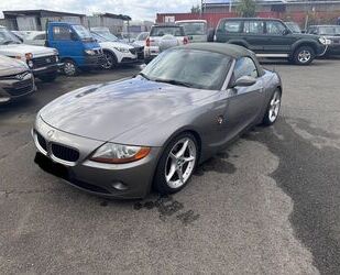 BMW BMW Z4 Roadster 3.0i *el.Verdeck*ALU*LEDER*KLIMA*S Gebrauchtwagen