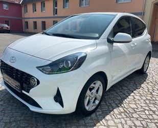 Hyundai Hyundai i10 1.0 Edition 30 Klimaanlage SHZ CarPlay Gebrauchtwagen