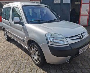 Peugeot Peugeot Partner Premium Kombi 1,6/ Klima / 5 Sitze Gebrauchtwagen