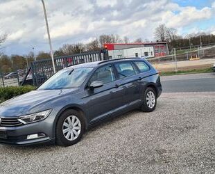 VW Volkswagen Passat Variant 1.6 TDI - KLIMATRONIC*SH Gebrauchtwagen