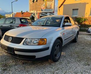 VW Volkswagen Passat,1,6 Benzin* Automatik*Neu* Gebrauchtwagen