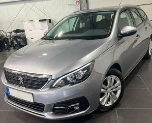 Peugeot Peugeot 308 SW 1.5 HDi Automatik *Navi*Kamera*SHZ* Gebrauchtwagen