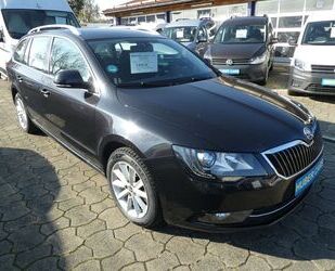 Skoda Skoda Superb Combi Ambition TDI SHZ,Tempomat,Navi Gebrauchtwagen