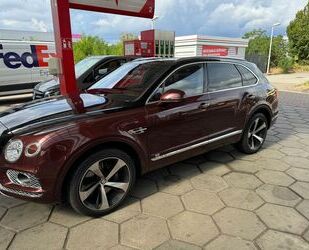 Bentley Bentley Bentayga 4.0 V8 4WD Autom. Two Tone, Garan Gebrauchtwagen