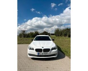 BMW BMW 525d -3.0L-6.Zyld-ProfNavi-AbstTempo-SportFw Gebrauchtwagen