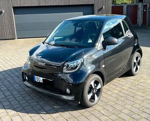 Smart Smart ForTwo coupé 60kW EQ Batterie - PANO LED KAM Gebrauchtwagen