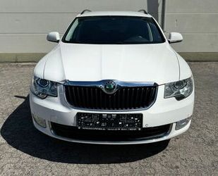 Skoda Skoda Superb Combi Elegance*NAVI*XENON*PDC*SHZ*1HD Gebrauchtwagen