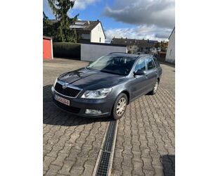 Skoda Skoda Octavia Combi Ambiente 1.Hand, AHK,PDC,SITZH Gebrauchtwagen