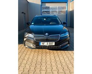 Skoda Skoda Superb 2.0 TDI SCR 140kW DSG L&K COMBI L&K Gebrauchtwagen