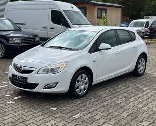 Opel Opel Astra J Lim. 5-trg. Selection*Service Neu* Gebrauchtwagen