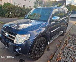 Mitsubishi Mitsubishi Pajero 3,2 DI-D 4WD Top Automatik Top i Gebrauchtwagen