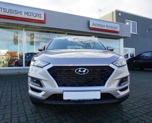 Hyundai Hyundai TUCSON 1.6 Navi Klimaautomatik White Sandm Gebrauchtwagen