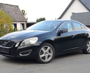 Volvo Volvo S60 2.4 D5 ACC ALU LEDER Guter Zustand Gebrauchtwagen