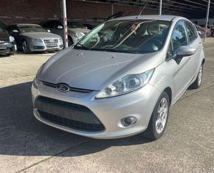 Ford Ford Fiesta Titanium/KLIMAAUTOMATIK/MFL/AUX&USB Gebrauchtwagen