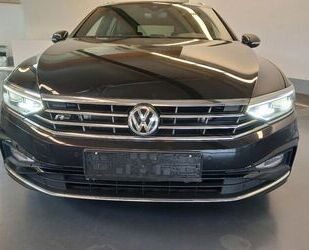 VW Volkswagen Passat R-Line 4Motion IQ Light Virtual Gebrauchtwagen