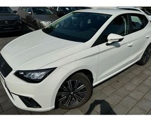 Seat Seat Ibiza 1.0 TSI Style /NAVI/SHZ/KESSY Gebrauchtwagen