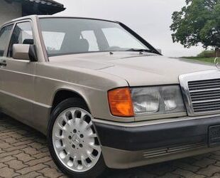 Mercedes-Benz Mercedes-Benz 190E 2.0 *16