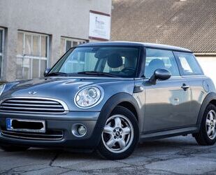 Mini MINI Cooper Panorama Schiebedach Navi Gebrauchtwagen