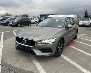 Volvo Volvo V60 Kombi Momentum Core/B3/2021/Navi/AHK/163 Gebrauchtwagen