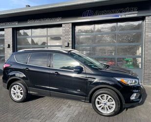 Ford Ford Kuga Titanium 4x4 Automatik AHK Gebrauchtwagen