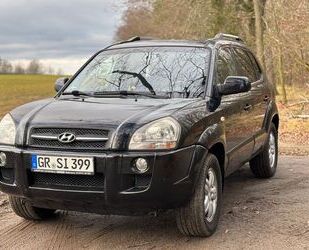 Hyundai Hyundai Tucson 2.0L SUV Wenig KM // Tausche o. Ver Gebrauchtwagen