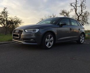 Audi Audi A3 1.4 TFSI COD Sportback Ambition Grau Schwa Gebrauchtwagen