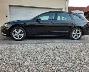 Audi Audi A4 35 TFSI Advanced / AHK / Navi Gebrauchtwagen