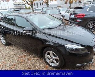 Volvo Volvo V40 You!2,0D,Model:2016,Pano,Leder,Scheckh,N Gebrauchtwagen