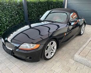 BMW BMW Z4 3.0i - Roadster PDC, Leder, Klima, SHZ, Nav Gebrauchtwagen