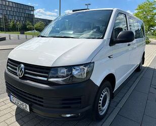 VW Volkswagen T6 Kombi lang + 8 Sitzer + Navi + AHK + Gebrauchtwagen