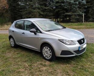 Seat Seat Ibiza 1.4 16V AHK und 8 fach bereift Gebrauchtwagen