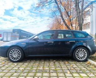 Alfa Romeo Alfa Romeo Alfa 159 1.9 JTDM 16V Distinctive Disti Gebrauchtwagen