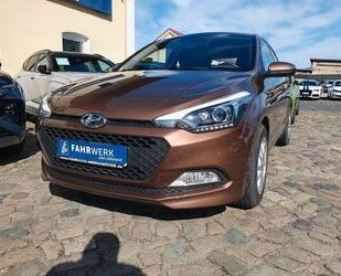 Hyundai Hyundai i20 1.2 Passion*Navi+Rückf.Klimaa.Sitzheiz Gebrauchtwagen