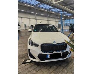 BMW BMW iX1 xDrive30 - M - PANO - AHK - Harman - Alarm Gebrauchtwagen