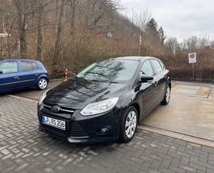 Ford Ford Focus 1,6TDCi 115PS Titanium Gebrauchtwagen