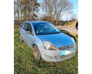 Ford Ford Fiesta 1,3 44 kW Gebrauchtwagen