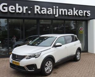 Peugeot Peugeot 5008 1.2 PureTech Executive*Leder*Navigati Gebrauchtwagen