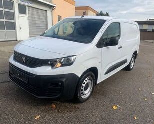 Peugeot Peugeot Partner Premium L2 Navi PDC 88tkm 3Sitzer Gebrauchtwagen