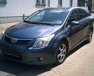 Toyota Toyota Avensis Combi Executive 2.2 D-4D Automatik Gebrauchtwagen