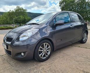 Toyota Toyota Yaris 1,33-l-Dual-VVT-i Navi AHK PDC Gebrauchtwagen